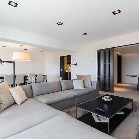 Apartment An Exceptionally High Quaility Large Overlooking The Palais Des Festivals In - 1787 Cannes